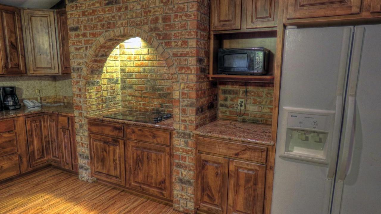 Hotel Riverstone Cabins Leakey Zewnętrze zdjęcie