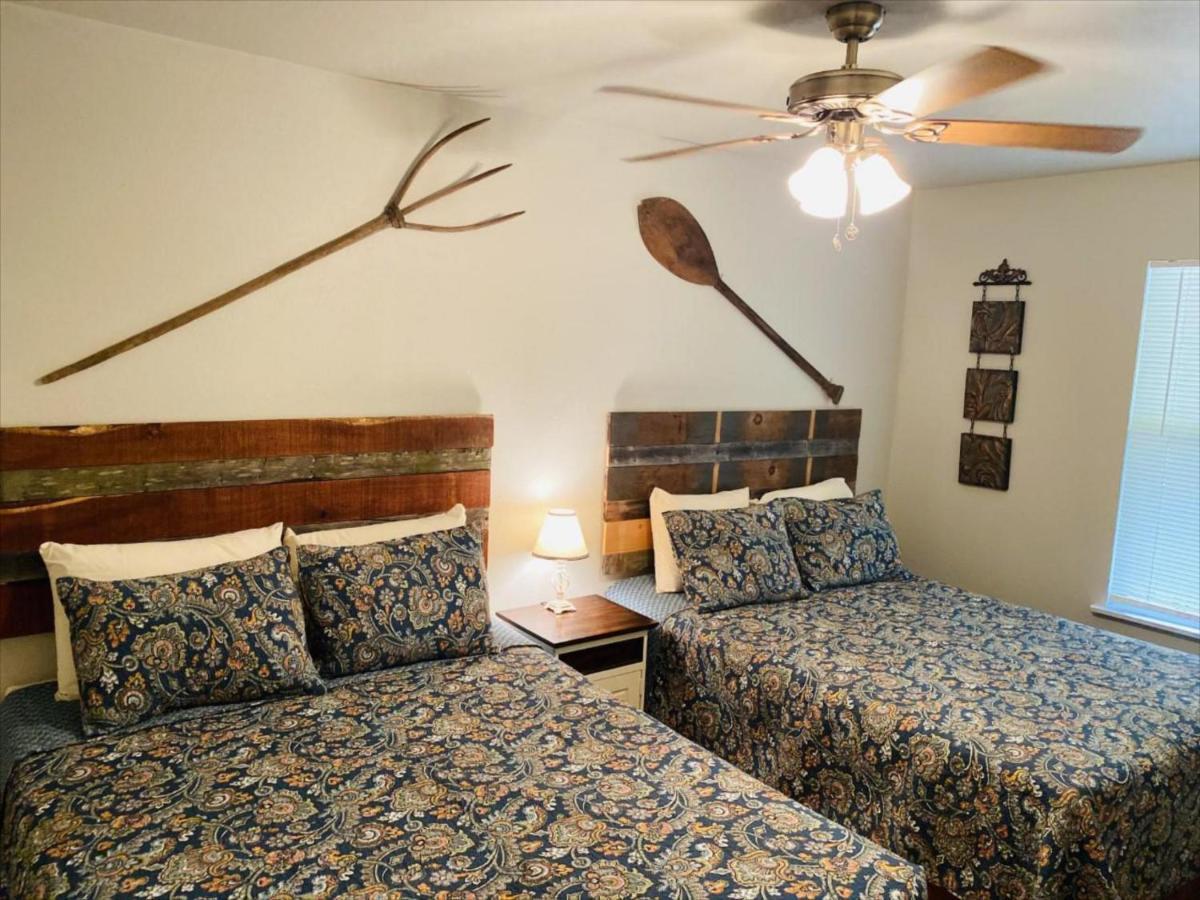 Hotel Riverstone Cabins Leakey Zewnętrze zdjęcie